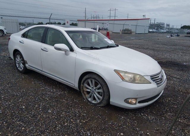 2011 LEXUS ES