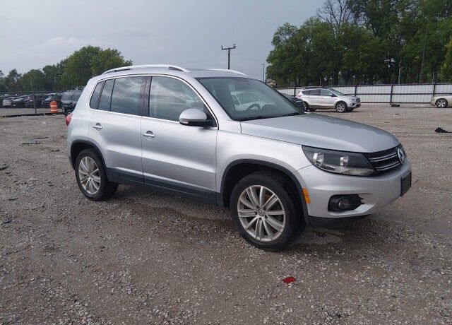2012 VOLKSWAGEN Tiguan