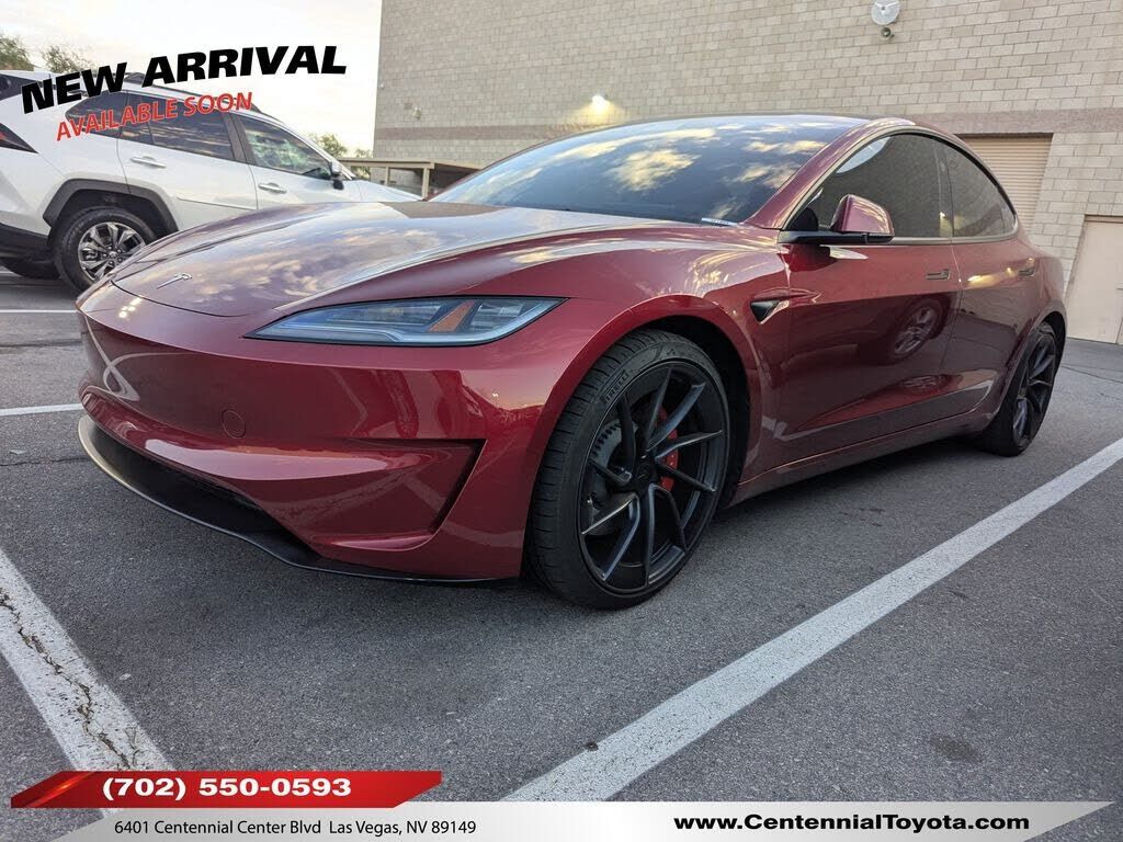 2024 TESLA Model 3