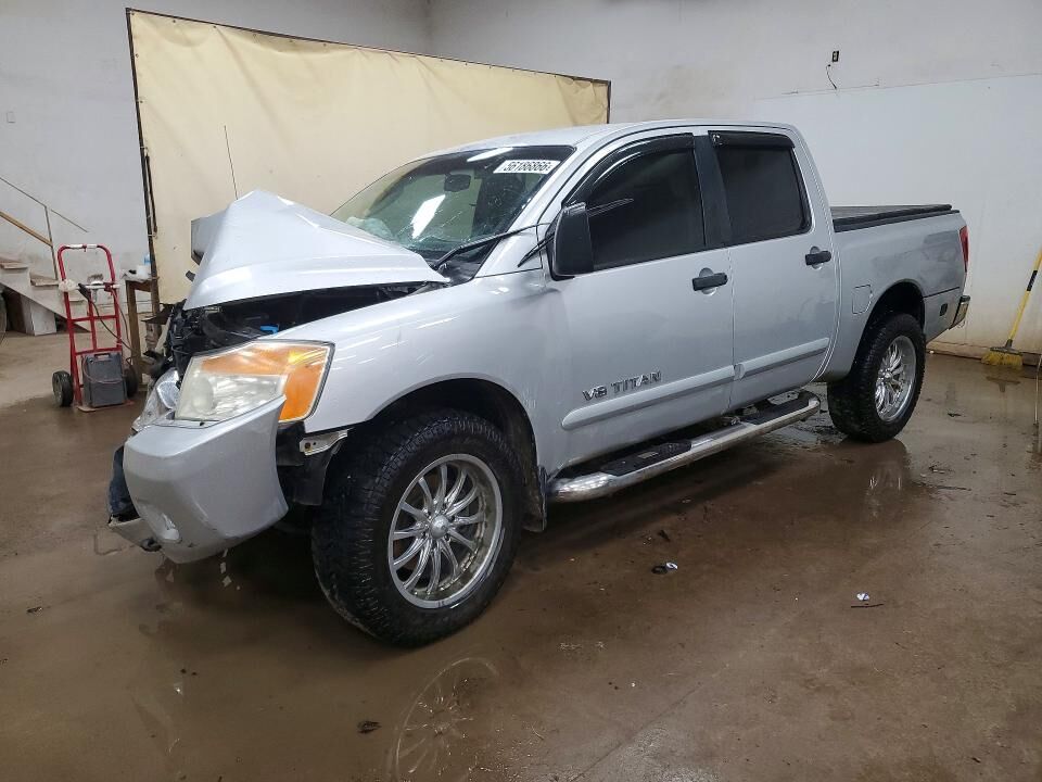 2010 NISSAN Titan