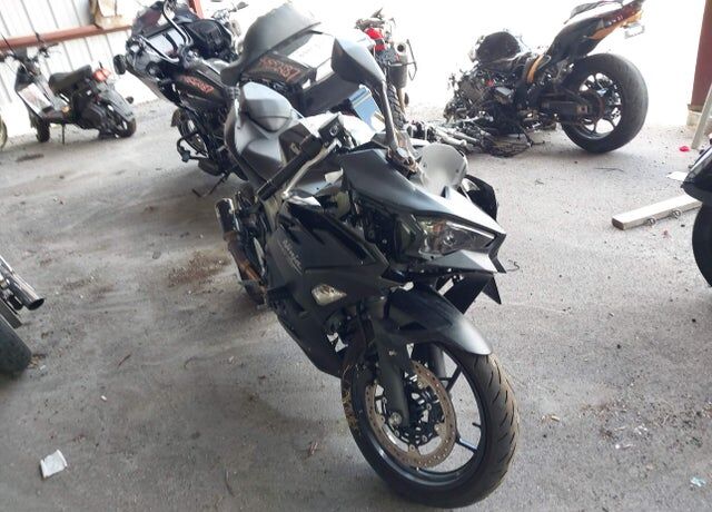 2026 KAWASAKI Ninja