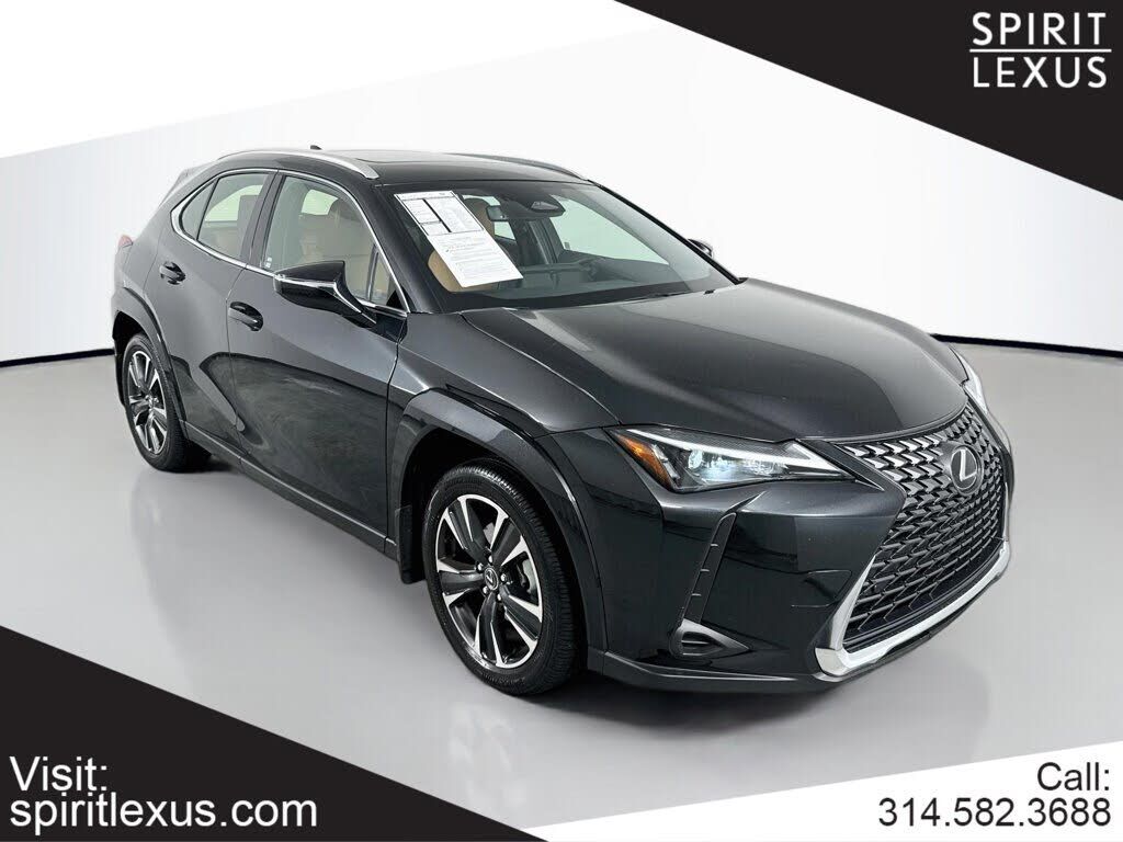 2026 LEXUS UX