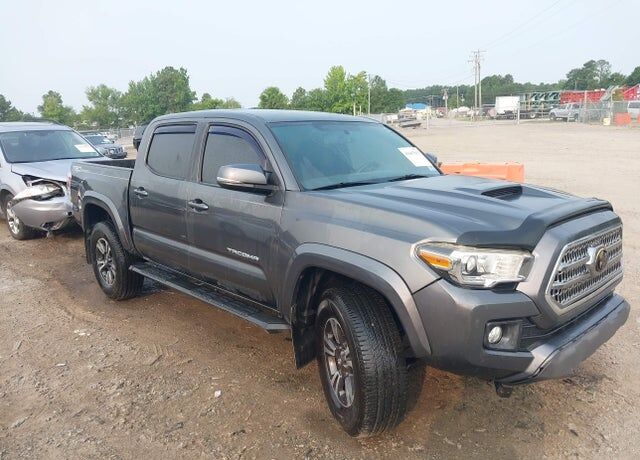 2017 TOYOTA Tacoma