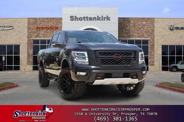 2024 NISSAN Titan