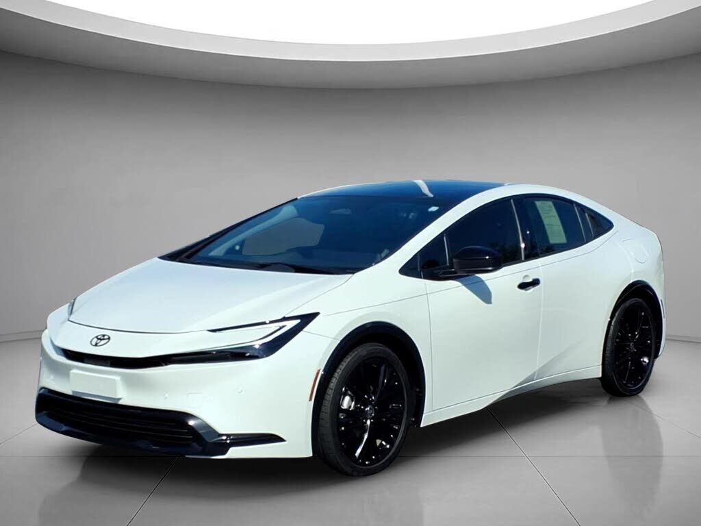 2025 TOYOTA PRIUS