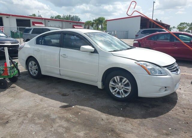 2012 NISSAN Altima
