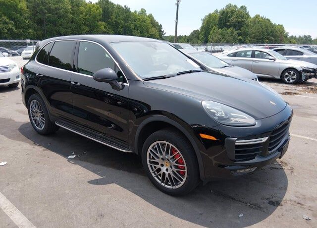2016 PORSCHE Cayenne