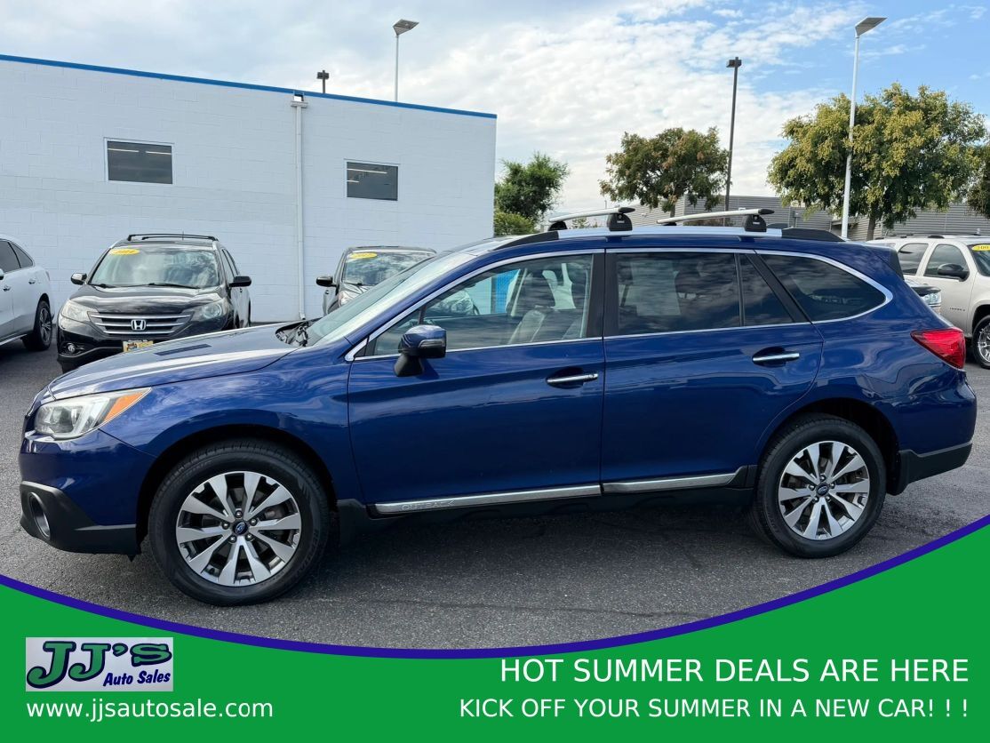 2017 SUBARU Outback