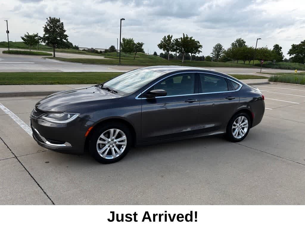 2016 CHRYSLER 200