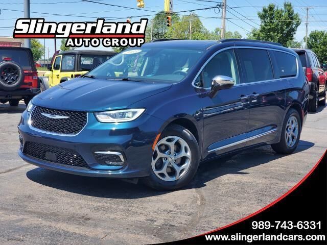2023 CHRYSLER Pacifica