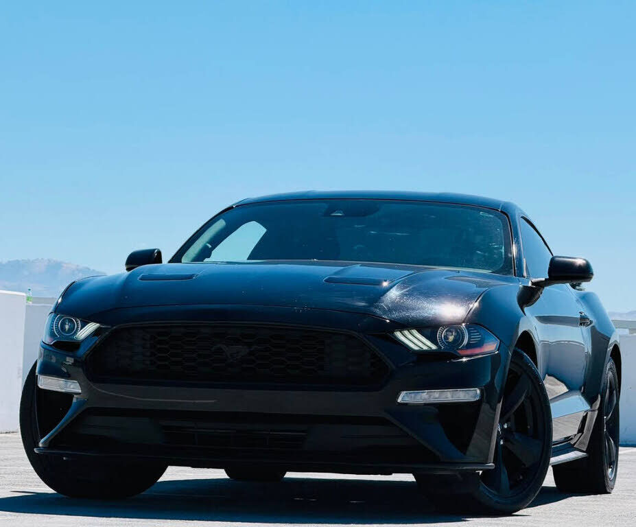 2021 FORD Mustang