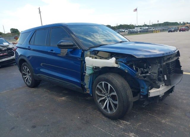 2022 FORD Explorer
