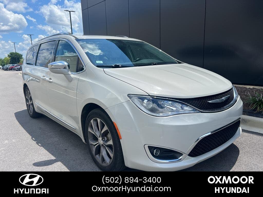2017 CHRYSLER Pacifica