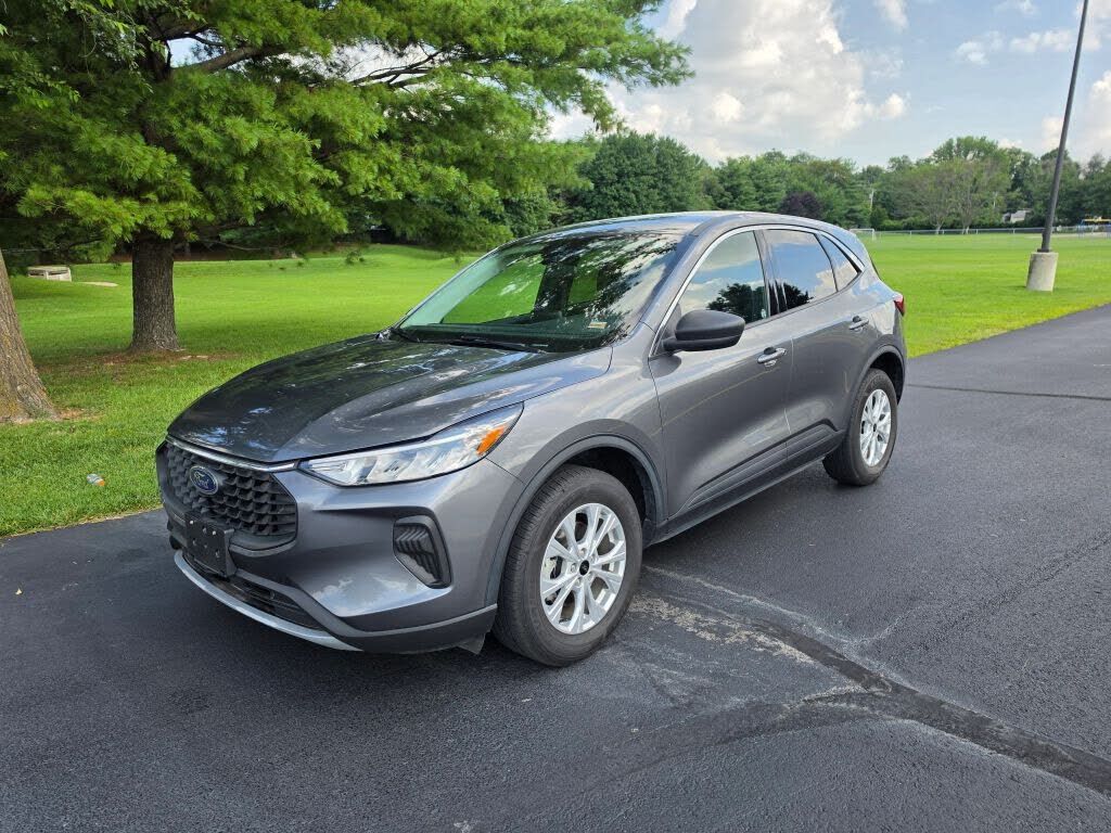 2023 FORD Escape