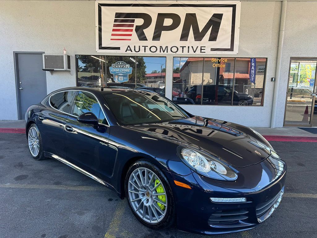 2016 PORSCHE Panamera