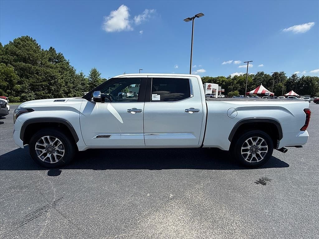 2026 TOYOTA Tundra