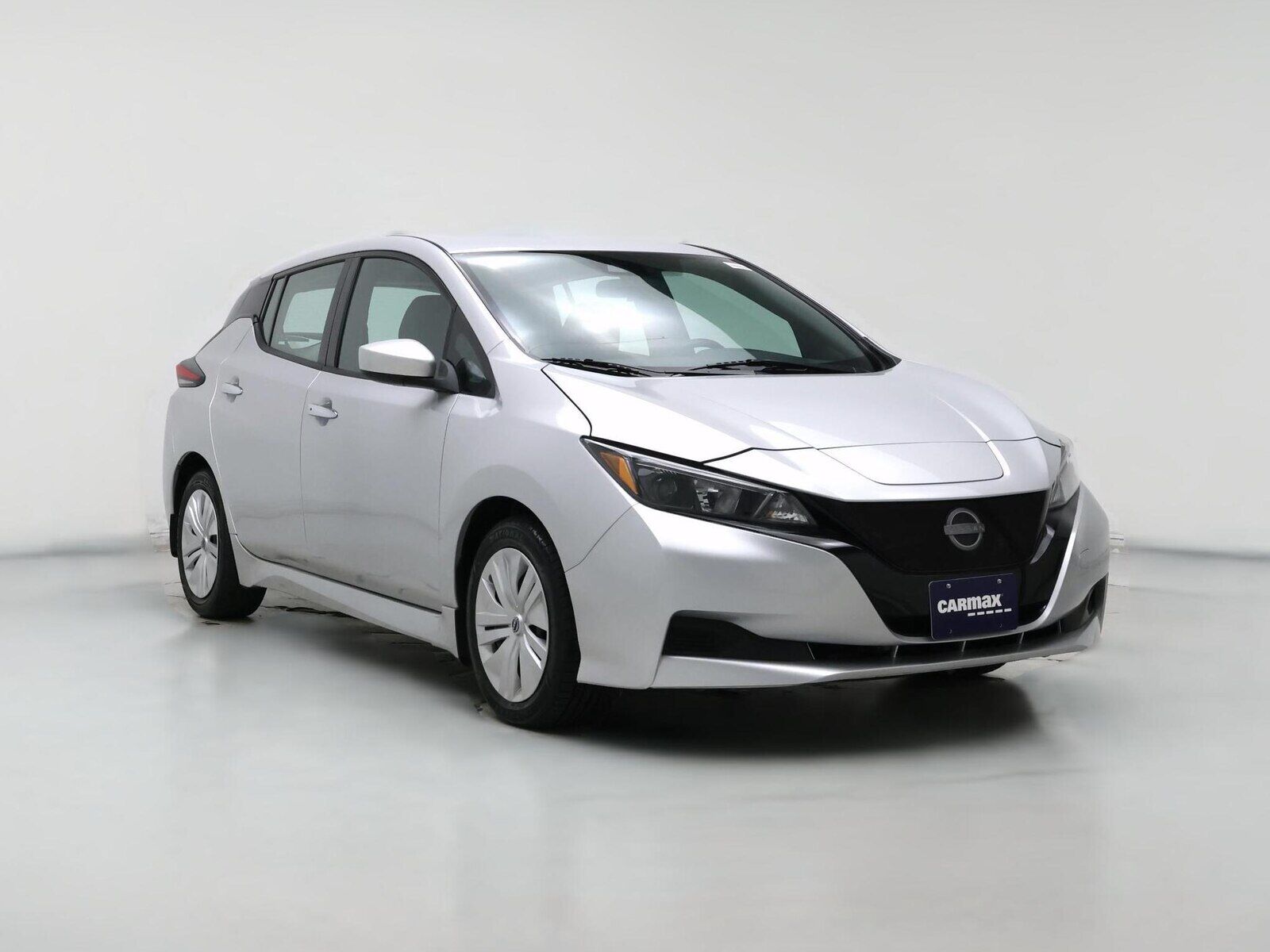 2024 NISSAN Leaf