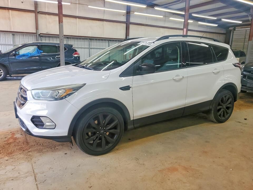 2017 FORD Escape
