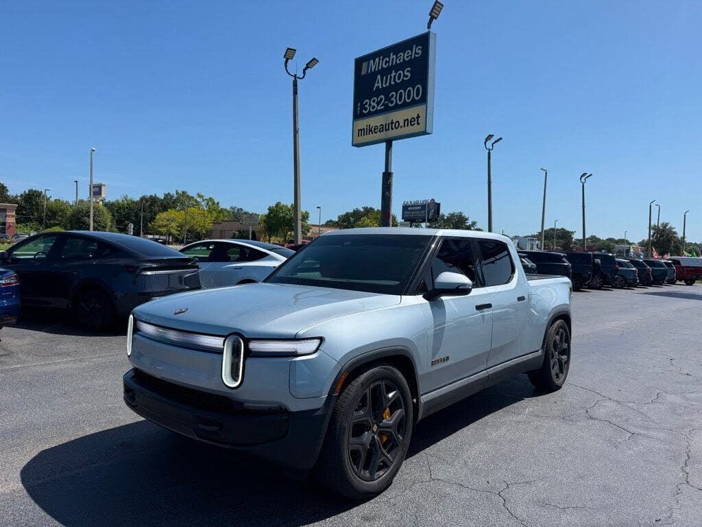 2026 RIVIAN R1T