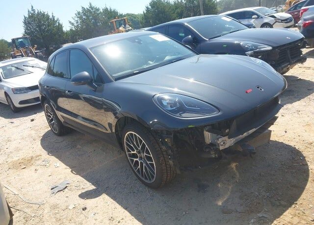 2020 PORSCHE Macan
