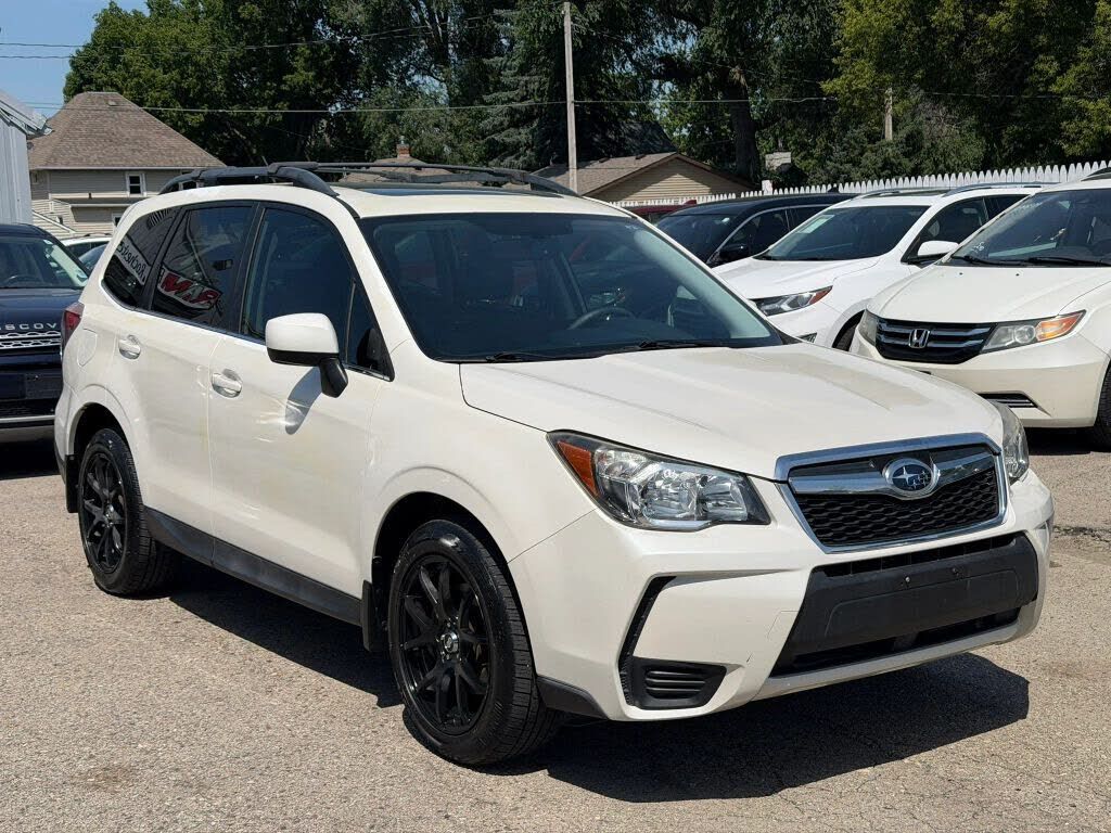 2015 SUBARU Forester