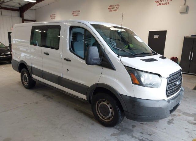 2015 FORD Transit