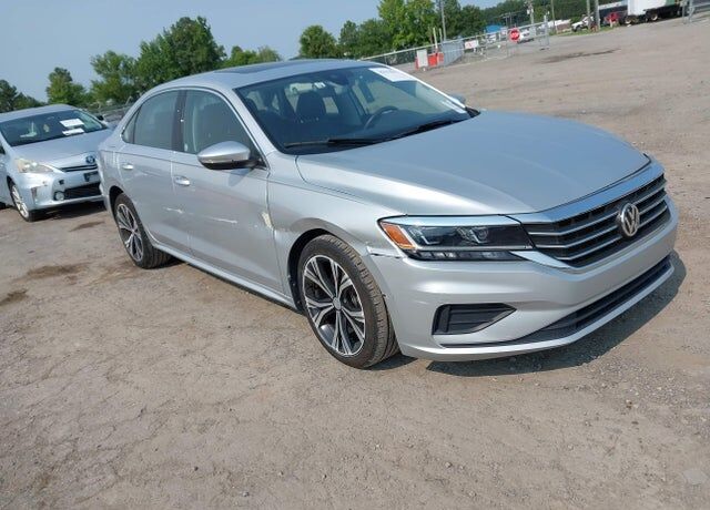 2021 VOLKSWAGEN Passat