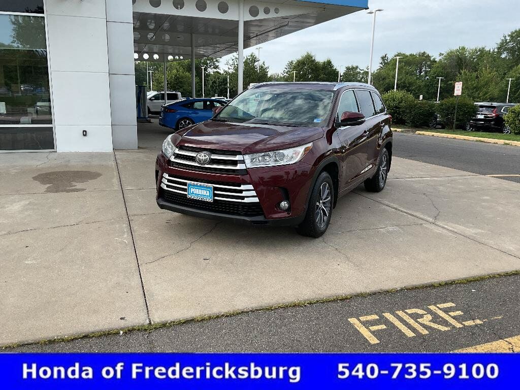 2017 TOYOTA Highlander