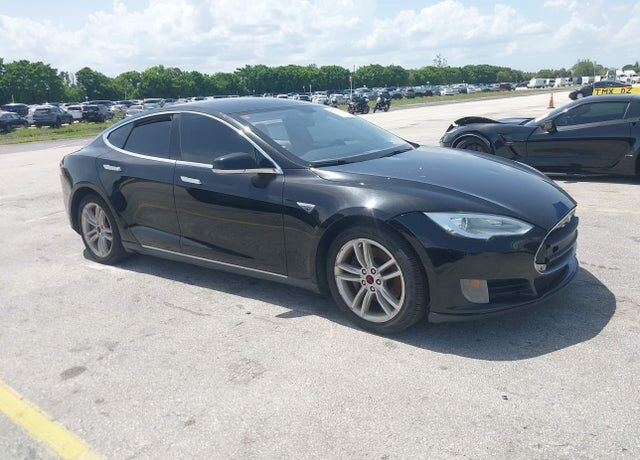 2013 TESLA Model S