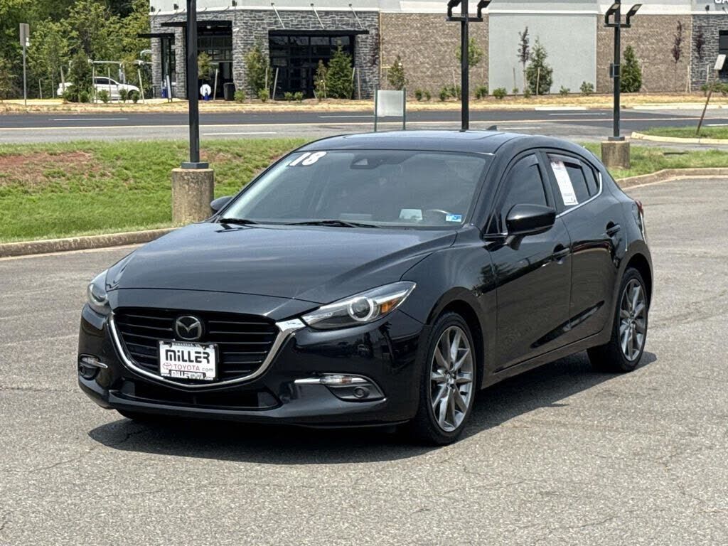 2018 MAZDA Mazda3