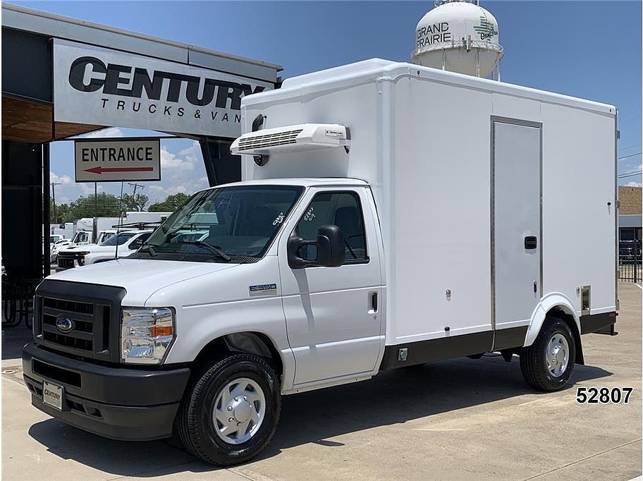 2023 FORD E-350