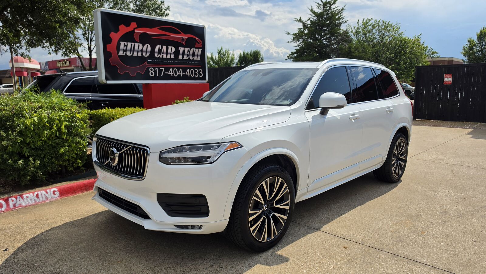 2020 VOLVO XC90