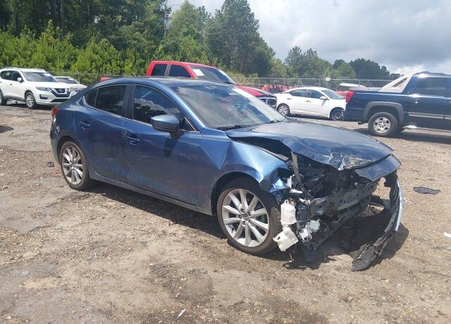 2017 MAZDA Mazda3