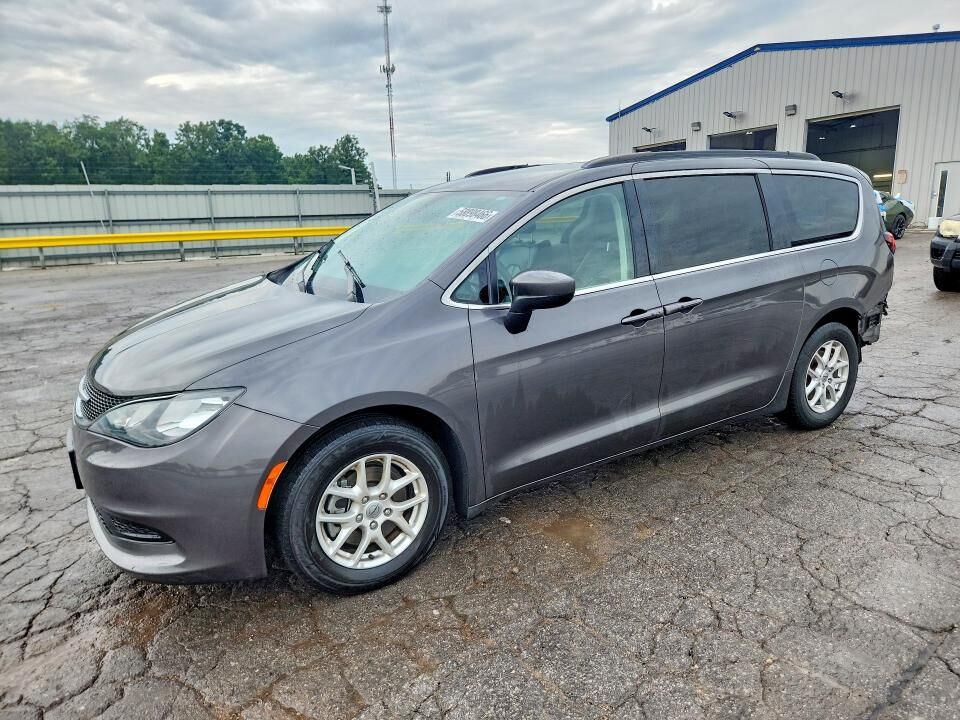 2021 CHRYSLER Voyager
