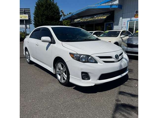 2013 TOYOTA Corolla