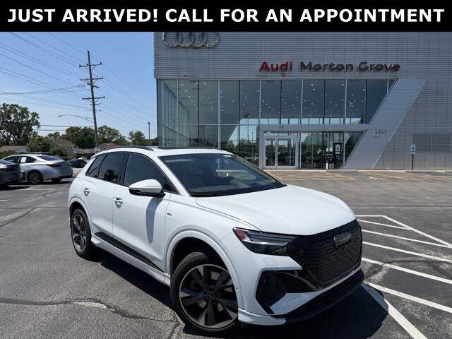 2023 AUDI Q4