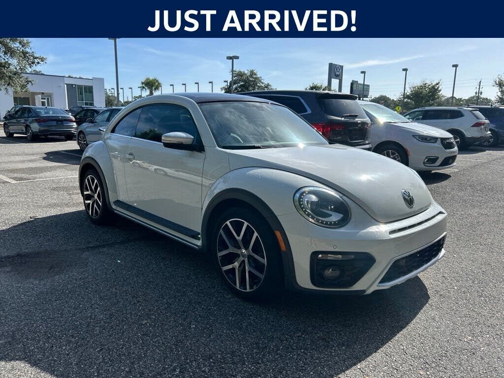 2018 VOLKSWAGEN Beetle