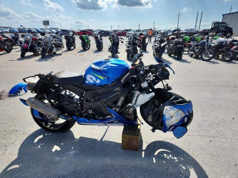 2015 SUZUKI GSX-R600L