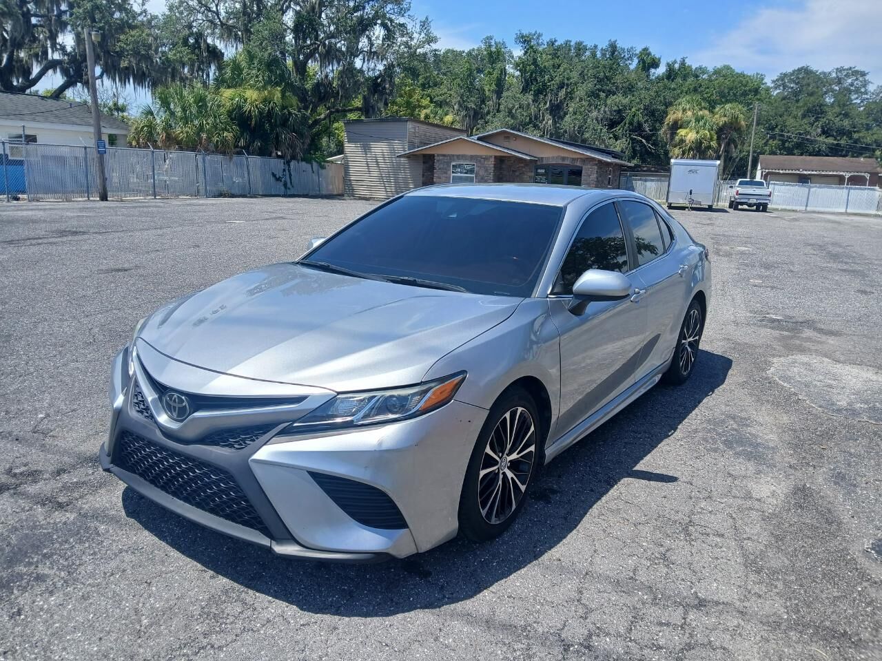 2019 TOYOTA Camry