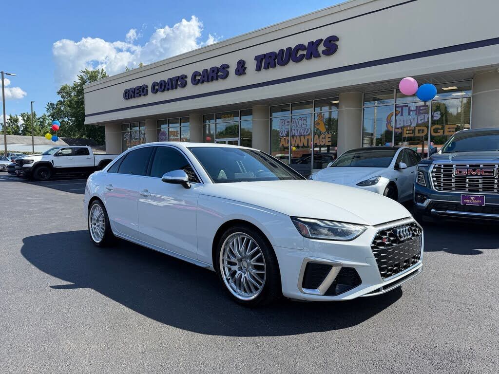 2022 AUDI S4
