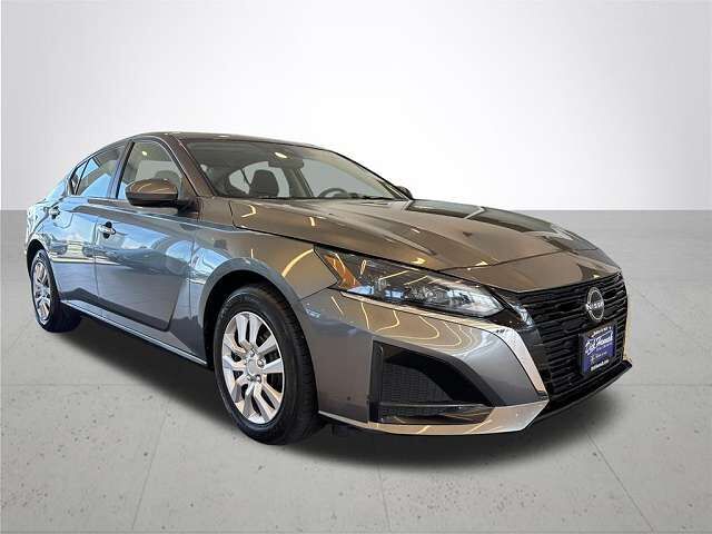 2023 NISSAN Altima