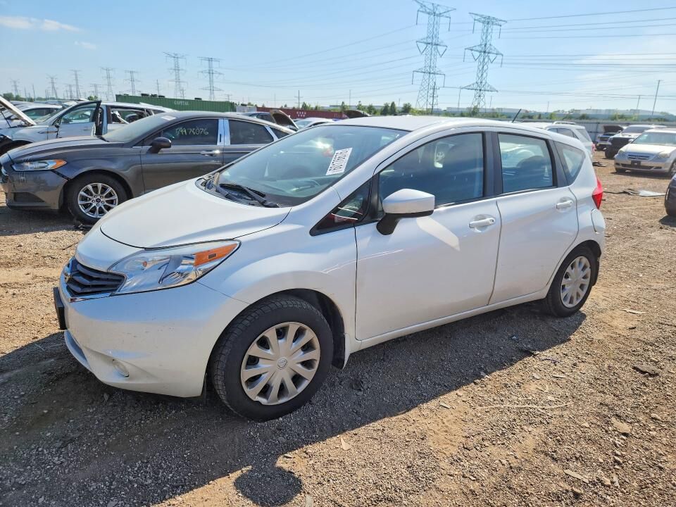 2015 NISSAN Versa