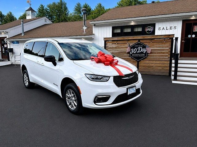 2024 CHRYSLER Pacifica