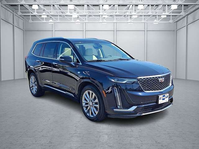 2022 CADILLAC XT6