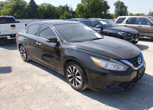 2017 NISSAN Altima