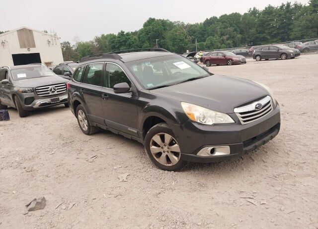 2012 SUBARU Outback