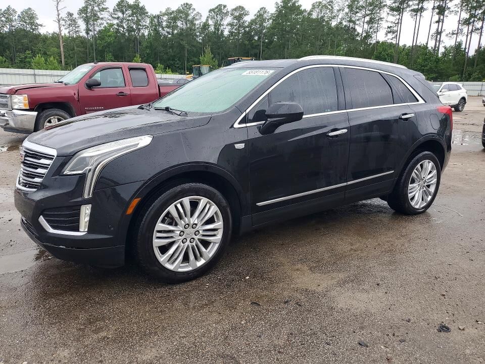 2017 CADILLAC XT5