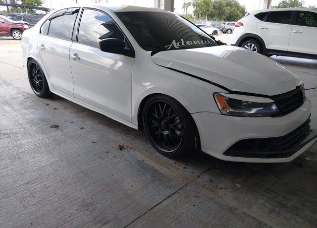 2016 VOLKSWAGEN Jetta