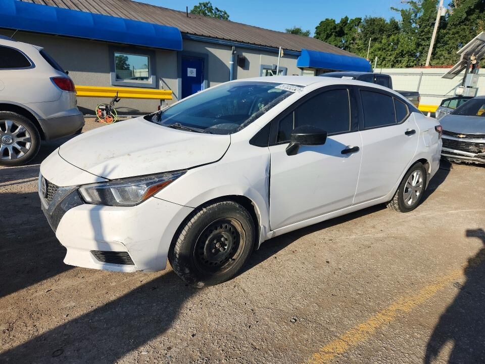 2020 NISSAN Versa