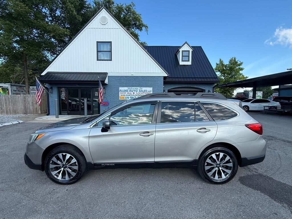 2017 SUBARU Outback